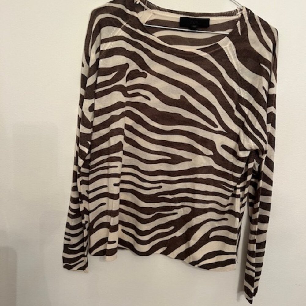 ZARA LIGHTWEIGHT ZEBRA PRINT SWEATER SIZE S